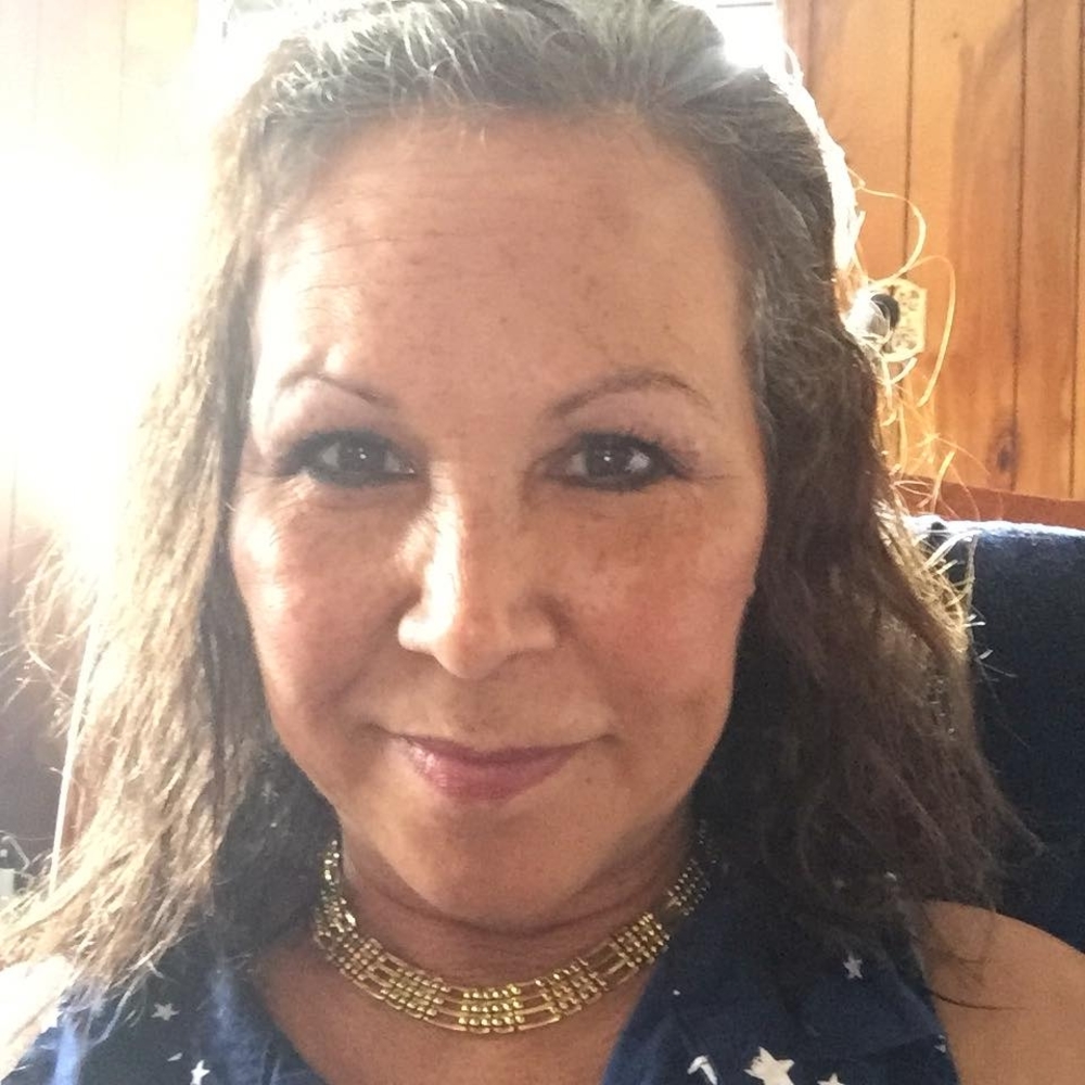 Meet your Posher, Cassandra